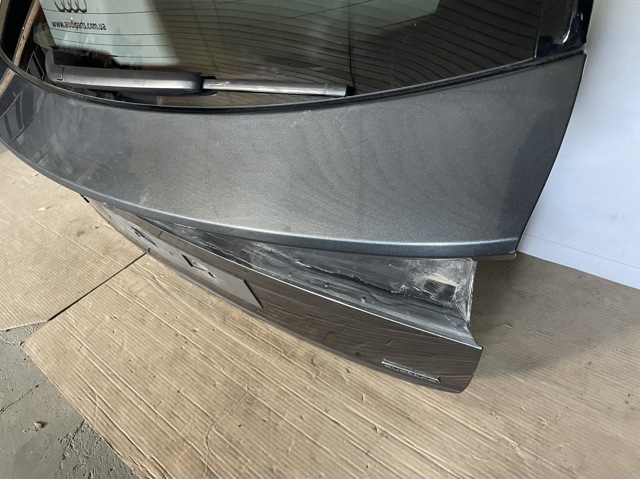 VAG 4M8827025A Крышка багажника в наличии Ужгород
