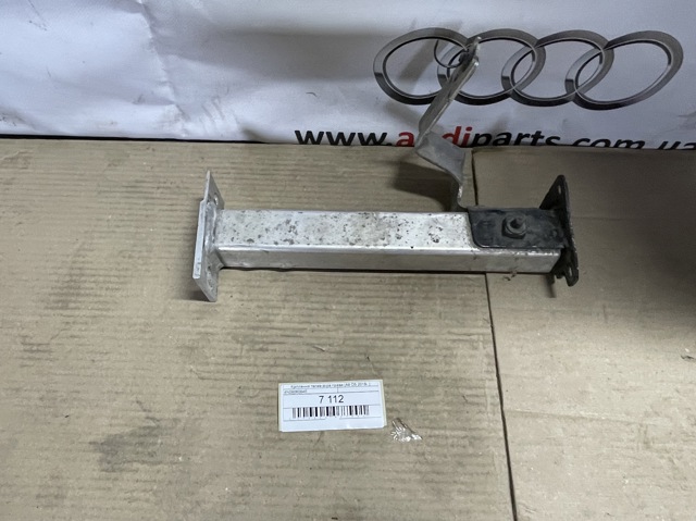 4N0806064E VAG Кронштейн суппорта радиатора нижний купить в Харьков