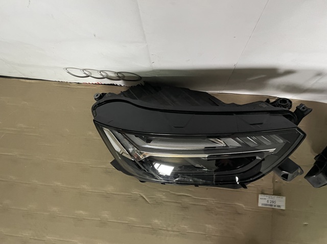 VAG 80A941036E Правая фара в наличии Запорожье
