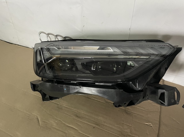 80A941036E VAG Правая фара купить в Каменское