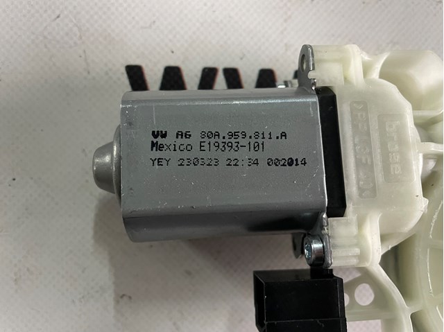 Мотор стеклоподъемника двери задней, левой 80A959811A VAG