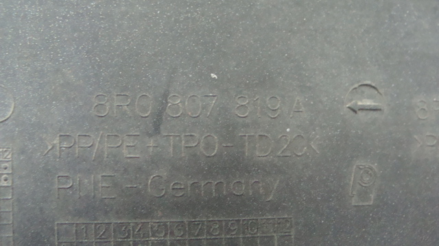 8R0807819A VAG купить в Николаев