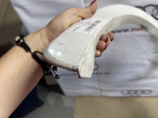 8U0853717A VAG Расширитель (накладка) арки переднего крыла левый купить в Чернигов
