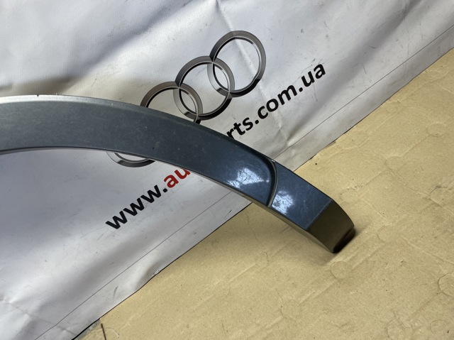 VAG 8U0853818B в наличии Ирпень