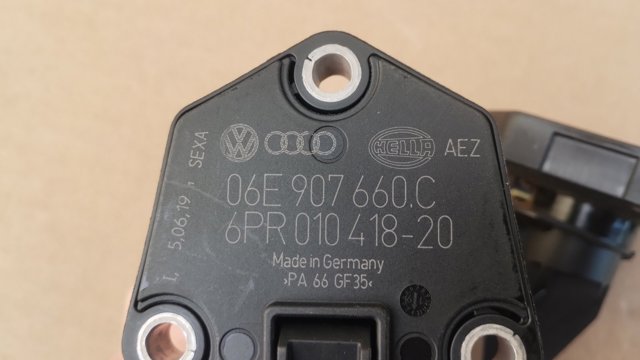 VAG 06E907660C Датчик уровня масла в наличии Каменское