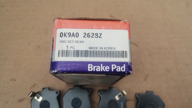 Колодки тормозные дисковые комплект 0K9A02628Z HYUNDAI