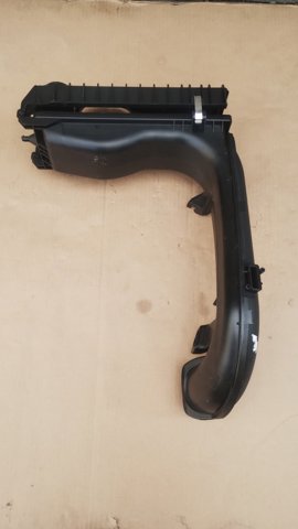 BMW 13718573869 Корпус воздушного фильтра в наличии Винница
