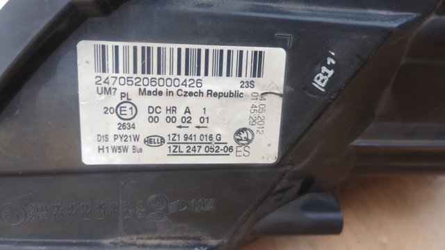 VAG 1Z1941016G Фара правая в наличии Киев
