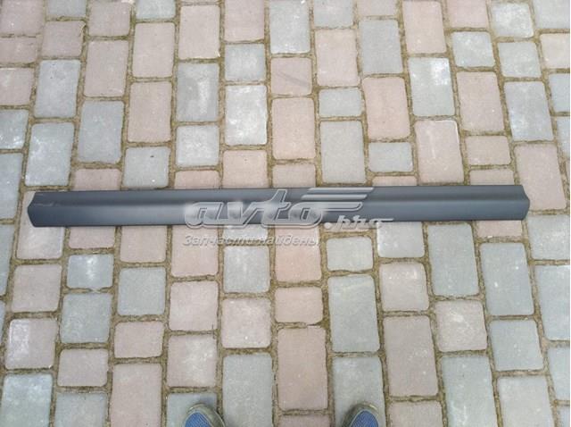 Накладка на крышку багажника 24425938 OPEL