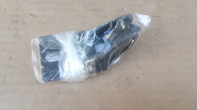 Кронштейн абсорбера переднего бампера 51117315960 BMW