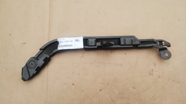 Направляющая заднего бампера, правая 51127058518 BMW
