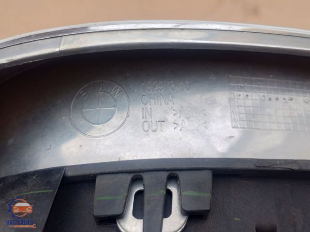 BMW 51138091726 Решетка радиатора правая в наличии Киев