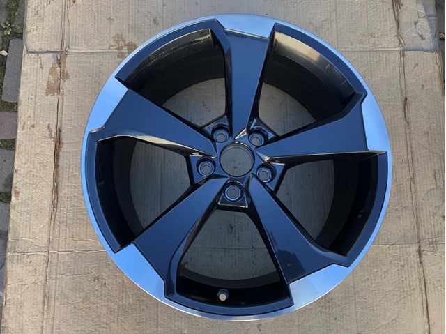 VAG 8V0601025CK Диски колесные литые (легкосплавные, титановые) в наличии Полтава