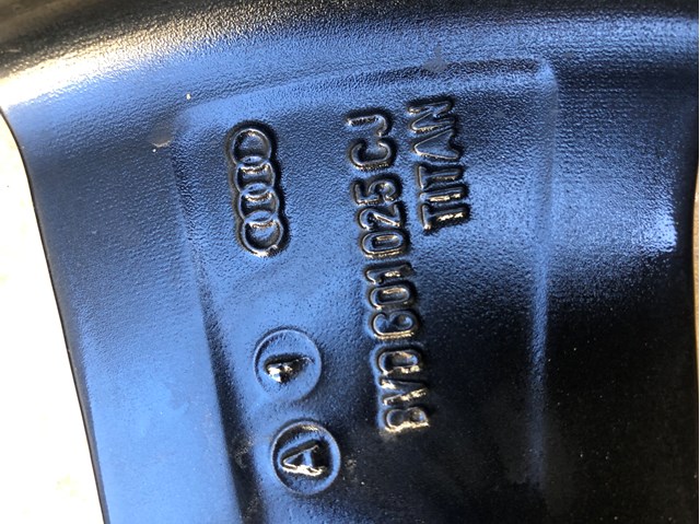 VAG 8V0601025CK Диски колесные в наличии Тернополь