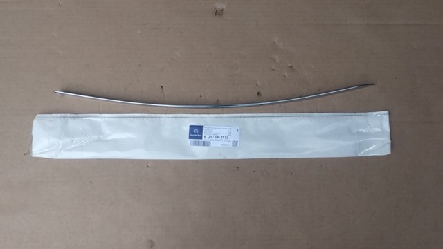 Молдинг двери задней левой A2126904782 MERCEDES