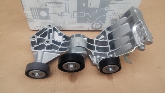 Натяжитель приводного ремня A6402003370 MERCEDES