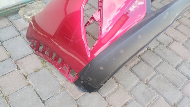 MAZDA D10J50031 Передний бампер в наличии Украина