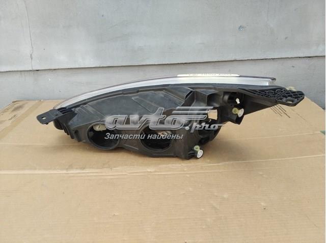 FORD JX7B13W029AE Правая фара в наличии Черкассы