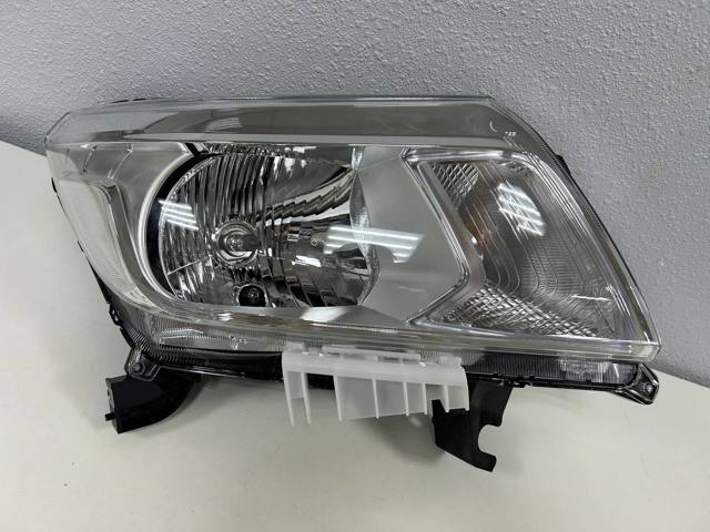 Фара комбинированная, передняя 260104KJ2A NISSAN