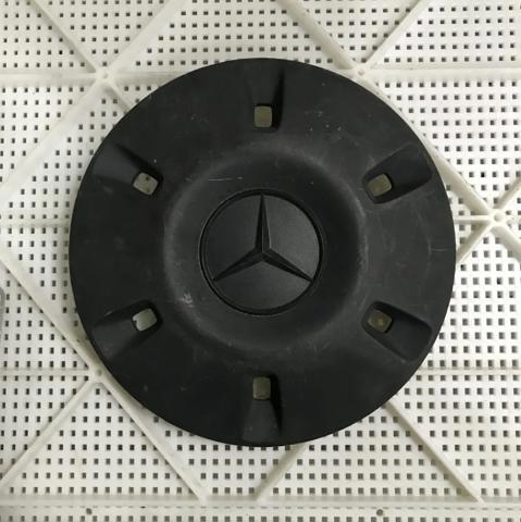 Колпак колесного диска 9064010025 MERCEDES