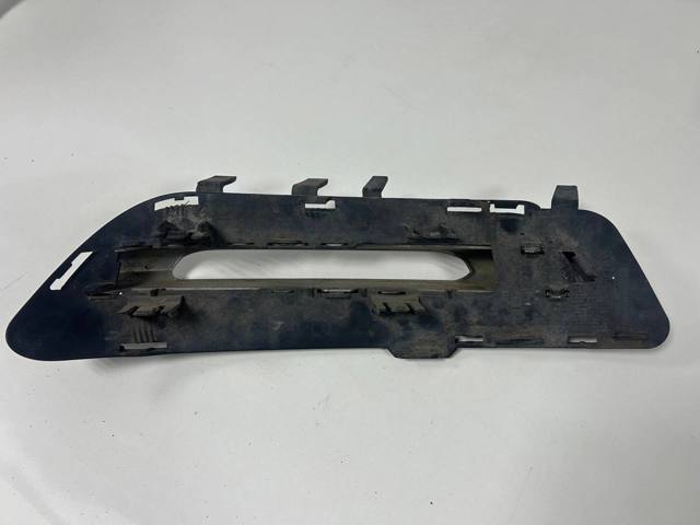Заглушка противотуманок, левая A2128851523 MERCEDES