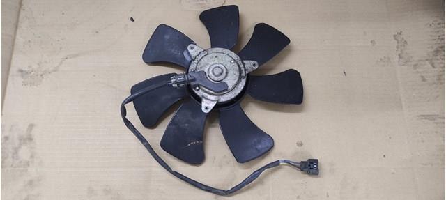 Мотор вентилятора системы охлаждения правый MR 993933