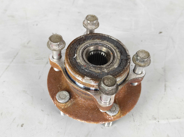 Ступица (передняя) 3880A018 MITSUBISHI