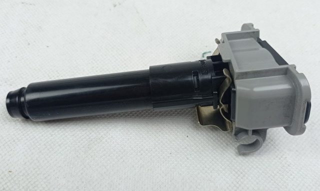Подъемный цилиндр 8265A498 MITSUBISHI