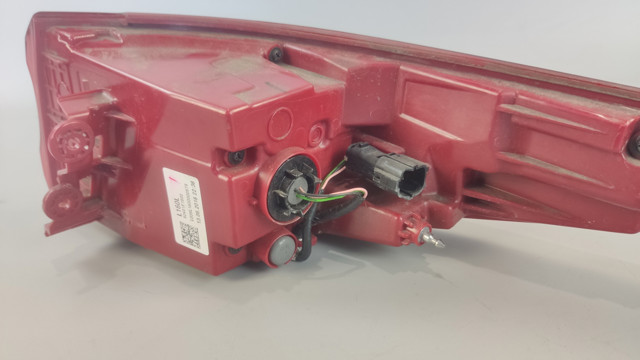Задняя левая внешняя фара 92401F1600 HYUNDAI