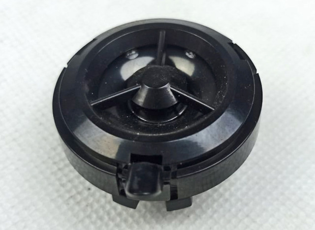 Динамик передней двери MR986377 MITSUBISHI