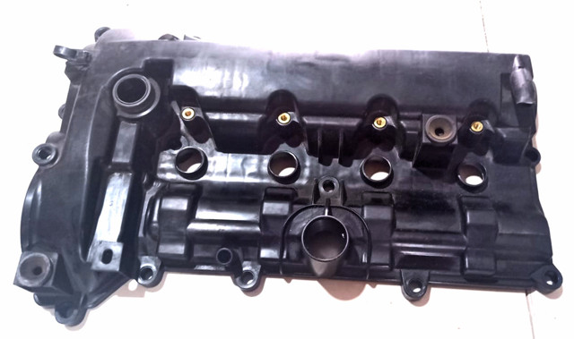Крышка клапанов PE0210210 MAZDA