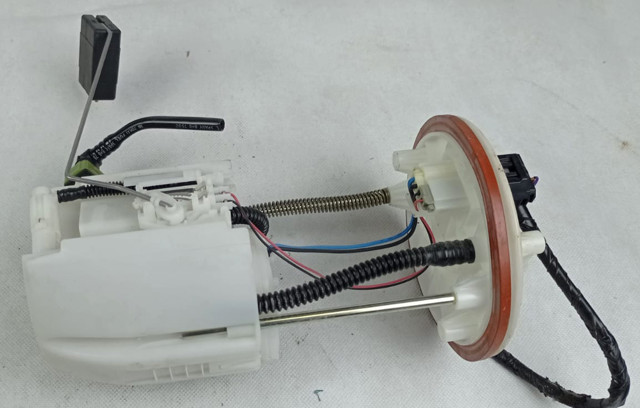 Насос погружной в баке PYB21335X MAZDA