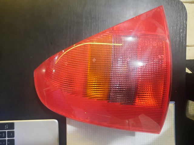 Фонарь задний левый 7700410515 RENAULT
