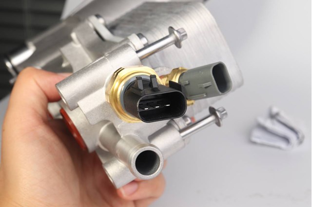 Корпус маслофильтра 68105583AF MARKET (OEM)