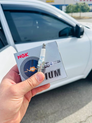 NGK SILZKR7B11 Свечи зажигания в наличии Хмельницкий