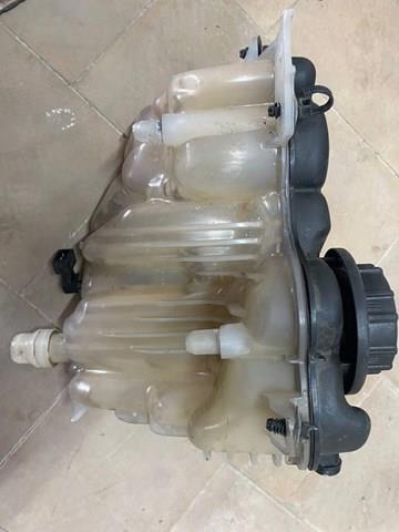 Бачок расширительный T2H4044 JAGUAR