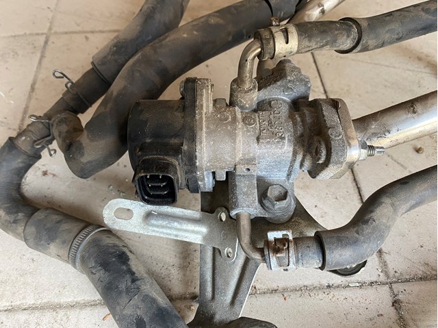 TOYOTA 2562038240 Клапан EGR рециркуляции газов в наличии Днепр