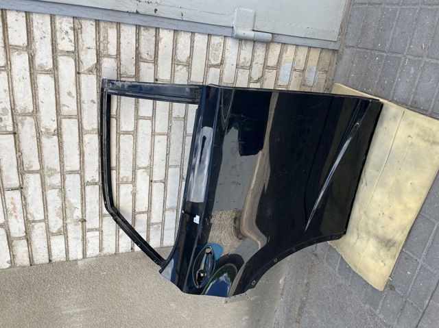 Задняя правая дверь 6700348180 TOYOTA