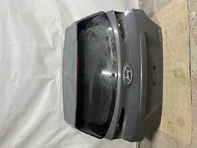 Дверь 5 73700J9010 HYUNDAI