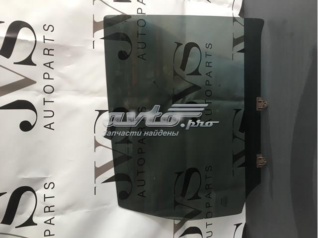 Окно задней двери 823009U010 NISSAN