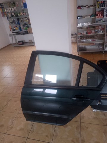 Дверь пассажирская задняя левая 41527034153 BMW