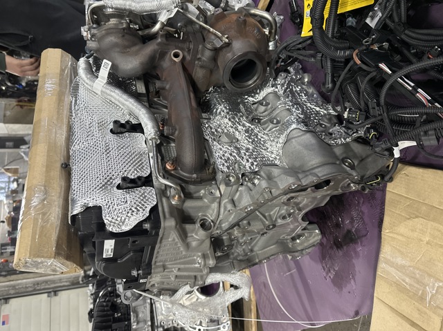 Головка блока в сборе c распредвалами BMW X5