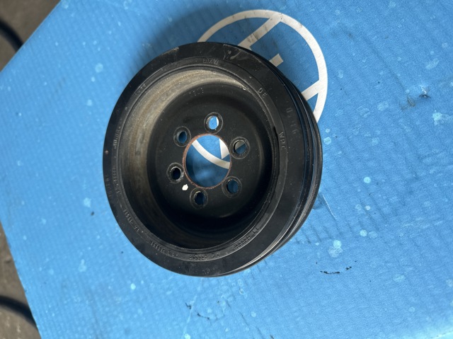Шкив коленчатого вала 11237624103 BMW