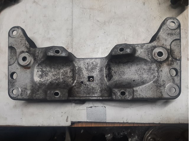 Крепление коробки передач 22326775907 BMW