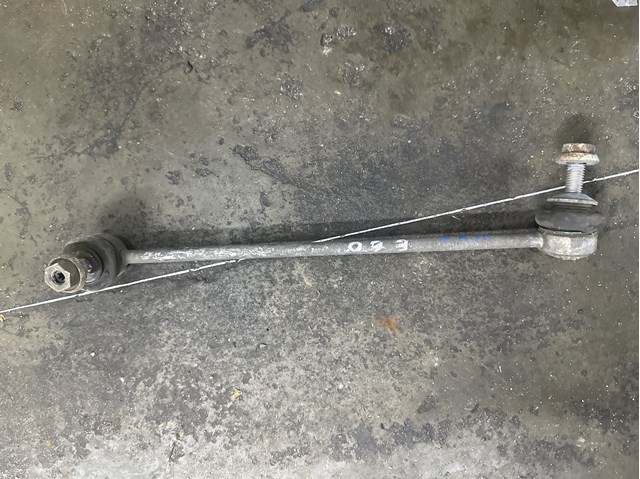 Стойка стабилизатора левая 31306781547 BMW
