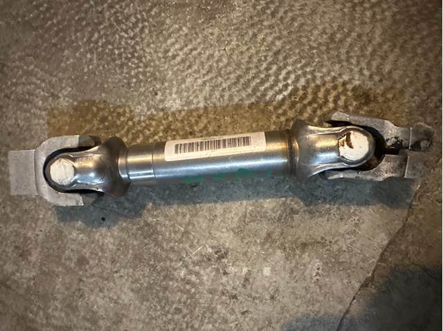 Вал рулевой колонки, нижний 32306776928 BMW