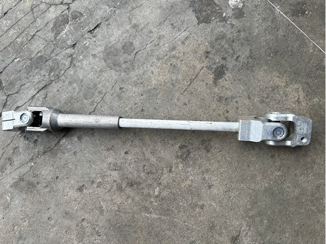 Вал рулевой колонки, нижний 32306780894 BMW