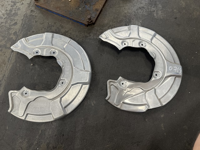 34206880473 BMW Защита тормозного диска заднего левая купить в Сумы