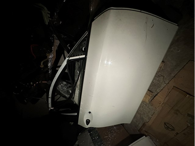 Пассажирская передняя дверь 41007206108 BMW