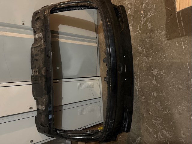 Дверь задняя багажная 41007378121 BMW